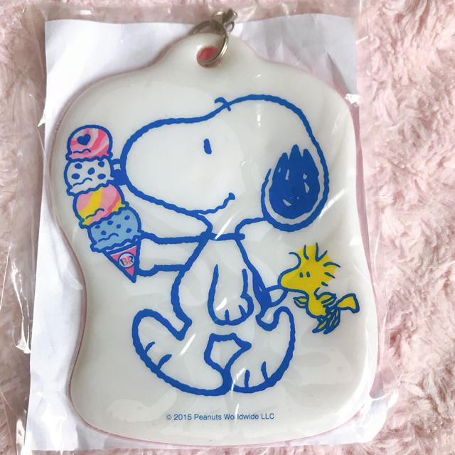 SNOOPY(スヌーピー)の【非売品】サーティワン・SNOOPYパスケース レディースのファッション小物(パスケース/IDカードホルダー)の商品写真