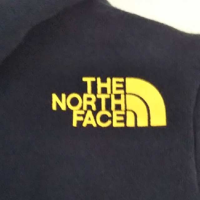 THE NORTH FACE(ザノースフェイス)のTHE NORTH FACE ネイビー フードパーカー*キッズ*90㎝* キッズ/ベビー/マタニティのキッズ服男の子用(90cm~)(ジャケット/上着)の商品写真