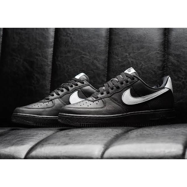 NIKE(ナイキ)の27 NIKE AIR FORCE 1 LOW RETRO black  メンズの靴/シューズ(スニーカー)の商品写真