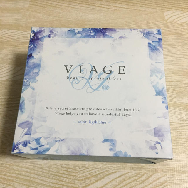 ヴィアージュ ナイトブラ ライトブルー 未開封 VIAGE レディースの下着/アンダーウェア(ブラ)の商品写真