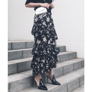 アメリヴィンテージ(Ameri VINTAGE)のアメリ  TWIN LILY OVERLAP SKIRT(ロングスカート)