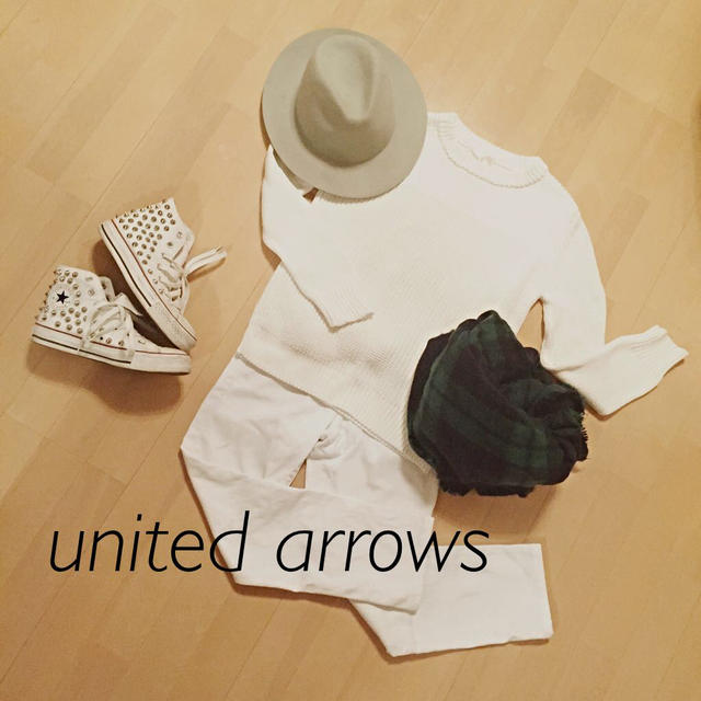 UNITED ARROWS(ユナイテッドアローズ)のクルーネック ニット レディースのトップス(ニット/セーター)の商品写真