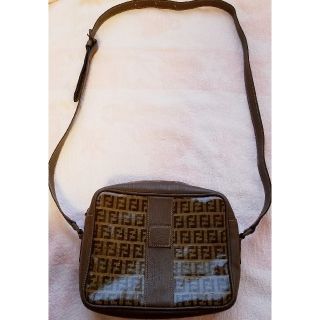 フェンディ(FENDI)のFENDI　ヴィンテージ　ショルダーバッグ(ショルダーバッグ)