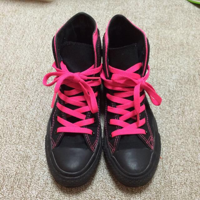 CONVERSE(コンバース)のconverse☆22.5センチ メンズの靴/シューズ(スニーカー)の商品写真