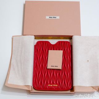 MIU MIU(iPadケース)のフリマアイテム一覧 MIU MIU(iPadケース)のフリマアイテム一覧
