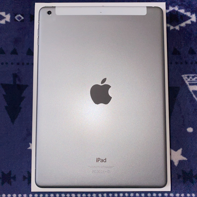 iPad(アイパッド)の【第1世代】iPad Air スマホ/家電/カメラのPC/タブレット(タブレット)の商品写真