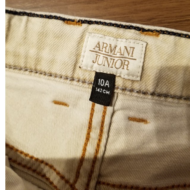 ARMANI JUNIOR(アルマーニ ジュニア)のArmani juniorパンツ キッズ/ベビー/マタニティのキッズ服男の子用(90cm~)(パンツ/スパッツ)の商品写真