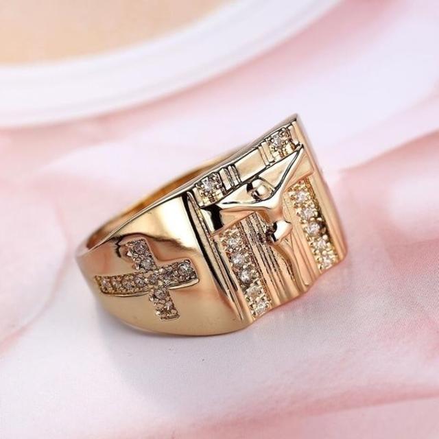 【送料無料】Gold Plated Religious Cross Ring メンズのアクセサリー(リング(指輪))の商品写真