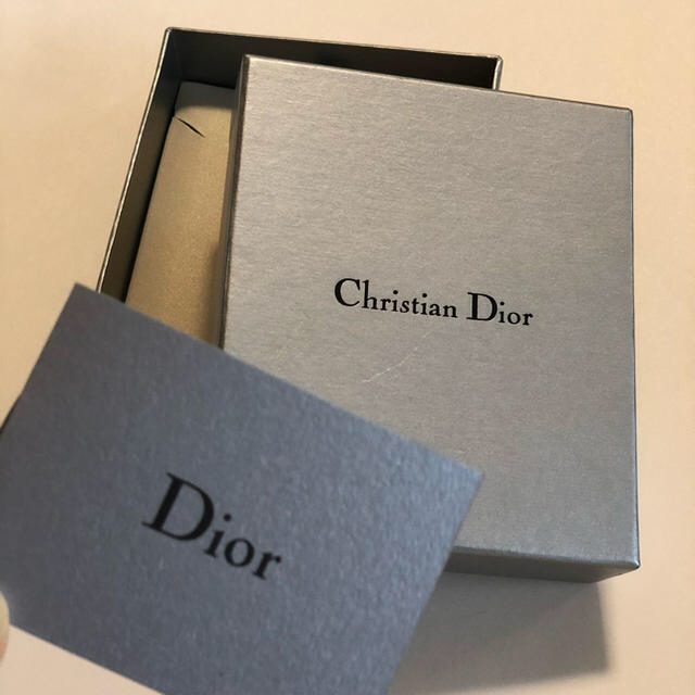 Christian Dior(クリスチャンディオール)のDior 空箱 インテリア/住まい/日用品のインテリア小物(小物入れ)の商品写真