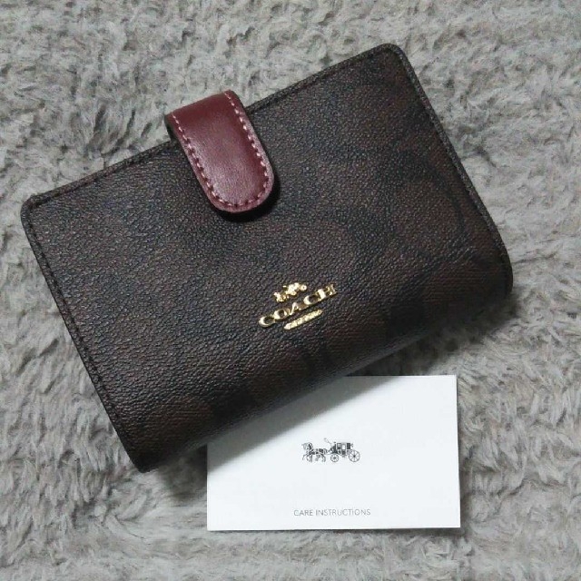 【新品】コーチ COACH 二つ折り財布  F23553