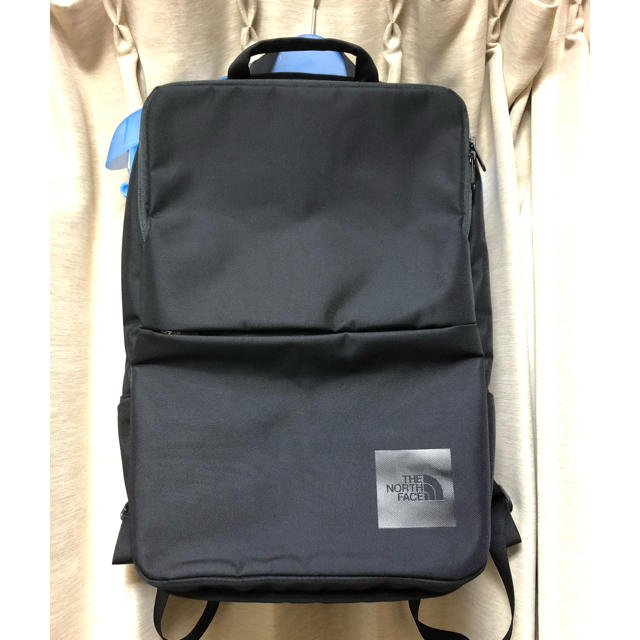 THE NORTH FACE  SHUTTLE DAYPACK