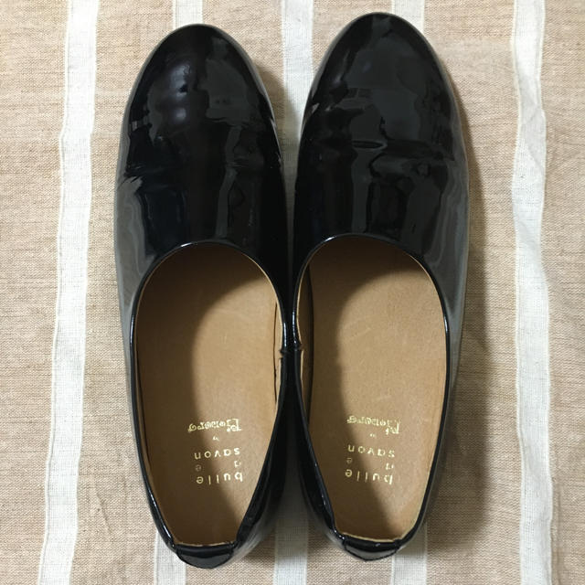 新品 ビュルデザボン エナメルペタンコシューズM-