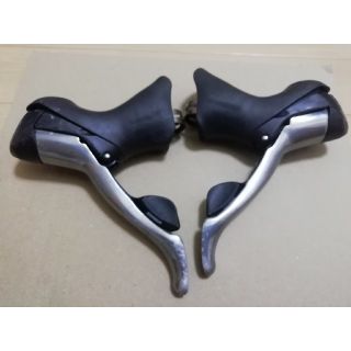 シマノ(SHIMANO)の105シフター　10s オマケ付き(パーツ)