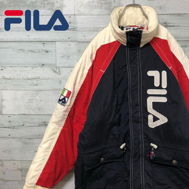 FILA(フィラ)の【ぽぽんさん】フィラ☆デカロゴ　ワッペン　中綿　ナイロンジャケット　90s メンズのジャケット/アウター(ナイロンジャケット)の商品写真