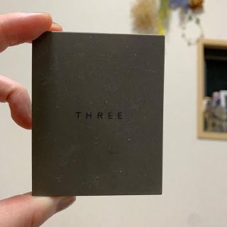 スリー(THREE)の‼️本日限り値下げ‼️three♡ハイライト(フェイスカラー)