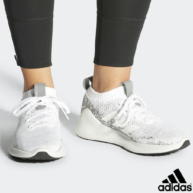 adidas(アディダス)の
定10789円限定進化系ランニング!アディダスピュアバウンス新品スニーカー白
 メンズの靴/シューズ(スニーカー)の商品写真