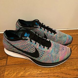 ナイキ(NIKE)のナイキ　Flyknit Racer  マルチカラー(スニーカー)