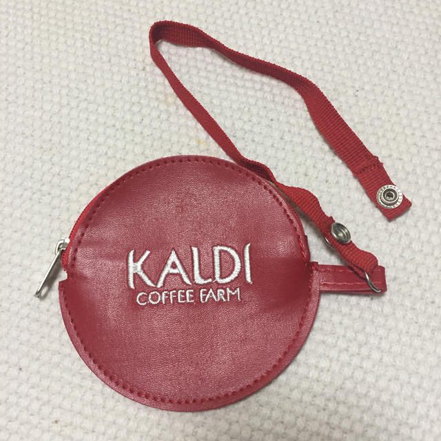 KALDI(カルディ)のKALDI 赤色 コインケース レディースのファッション小物(コインケース)の商品写真