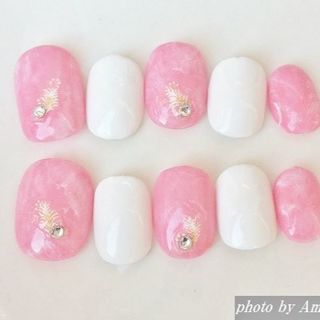ピンク☆エンジェルの羽根のネイルチップ☆ジェルネイルベリーショート小さい爪(ネイルチップ)