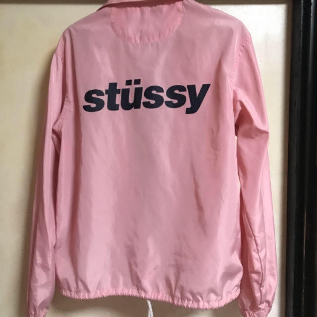 STUSSY(ステューシー)のSTUSSYwoman ナイロンジャケット レディースのジャケット/アウター(ナイロンジャケット)の商品写真
