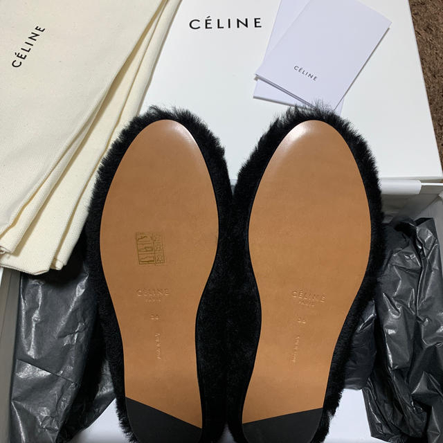 celine(セリーヌ)のpky様専用　セリーヌ　新品　フラットファーシューズ　バレリーナ　celine レディースの靴/シューズ(ハイヒール/パンプス)の商品写真