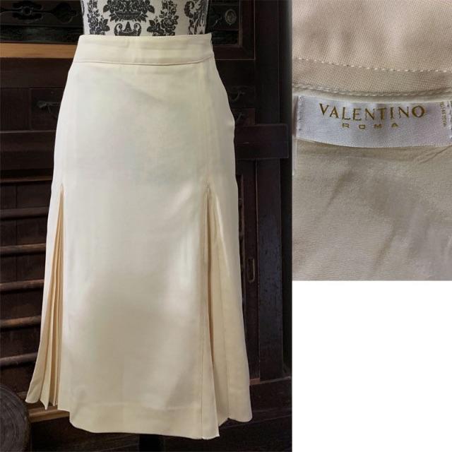 VALENTINO(ヴァレンティノ)のVALENTINO 美品オフホワイト膝丈スカート IT40 000060 レディースのスカート(ひざ丈スカート)の商品写真