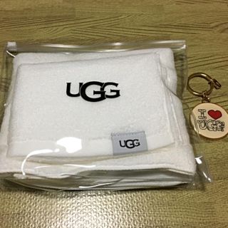 アグ(UGG)のUGG  アグ   非売品タオル2枚☆おまけ(タオル/バス用品)