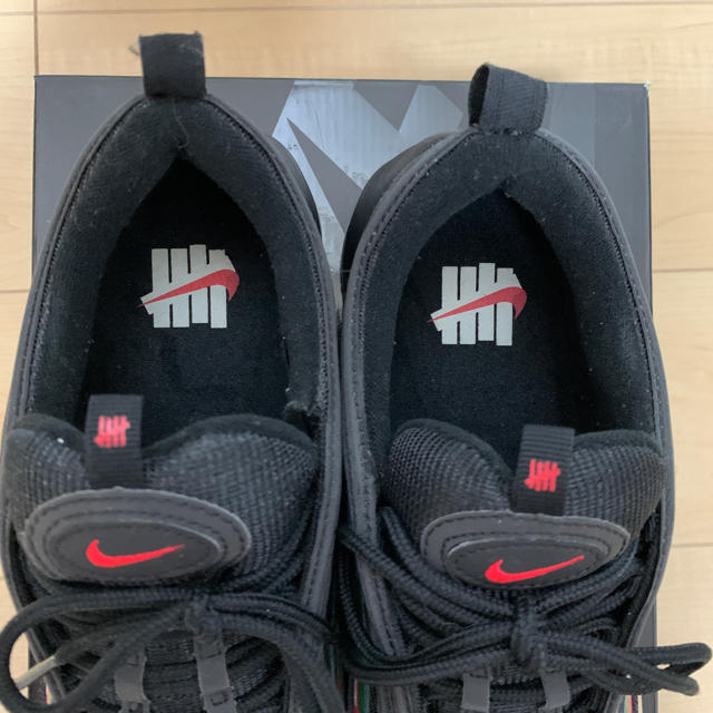 NIKE(ナイキ)のUNDEFEATED NIKE AIRMAX97 26cm  メンズの靴/シューズ(スニーカー)の商品写真