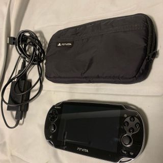 プレイステーションヴィータ(PlayStation Vita)のPSvita1100　本体ケース、充電器、16GBメモリーカード付(携帯用ゲーム機本体)