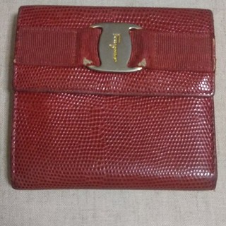 サルヴァトーレフェラガモ(Salvatore Ferragamo)のFerragamo財布(財布)