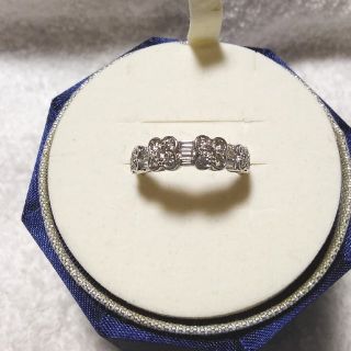 ポンテヴェキオ(PonteVecchio)の値下げ　k18WG  ダイヤ リング　ティーパー　バケット　メレ　0.72ct(リング(指輪))