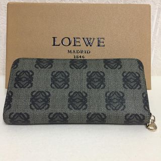 ロエベ(LOEWE)のLOEWE ロエベ ラウンドジップアナグラム 長財布(長財布)