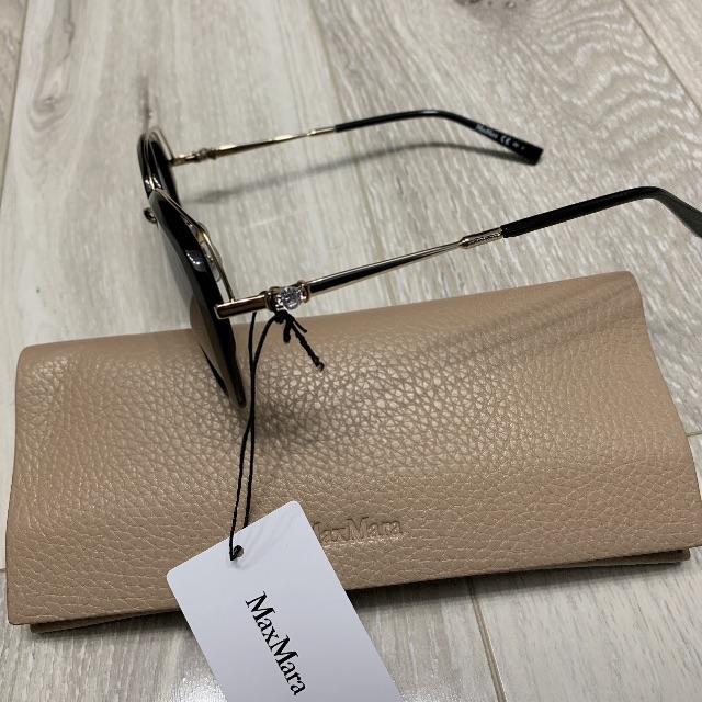 Max Mara(マックスマーラ)の新品 定価3万 Max Mara サングラス メガネ 正規品 限定 眼鏡 伊達 レディースのファッション小物(サングラス/メガネ)の商品写真