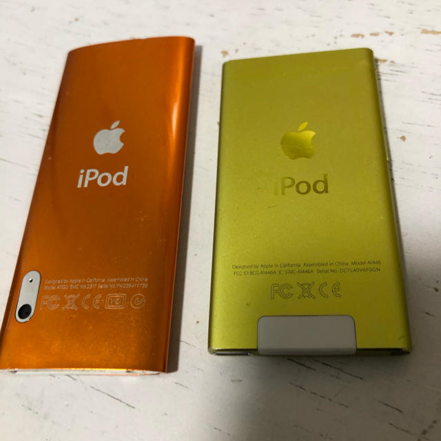 Apple(アップル)の【PAPAYA様専用】iPod nano 2台セット第7世代　第5世代 中古 スマホ/家電/カメラのオーディオ機器(ポータブルプレーヤー)の商品写真