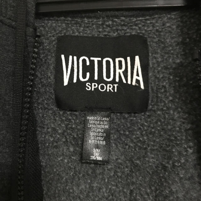 Victoria's Secret(ヴィクトリアズシークレット)のVictoria's Secret 裏起毛パーカー レディースのトップス(パーカー)の商品写真