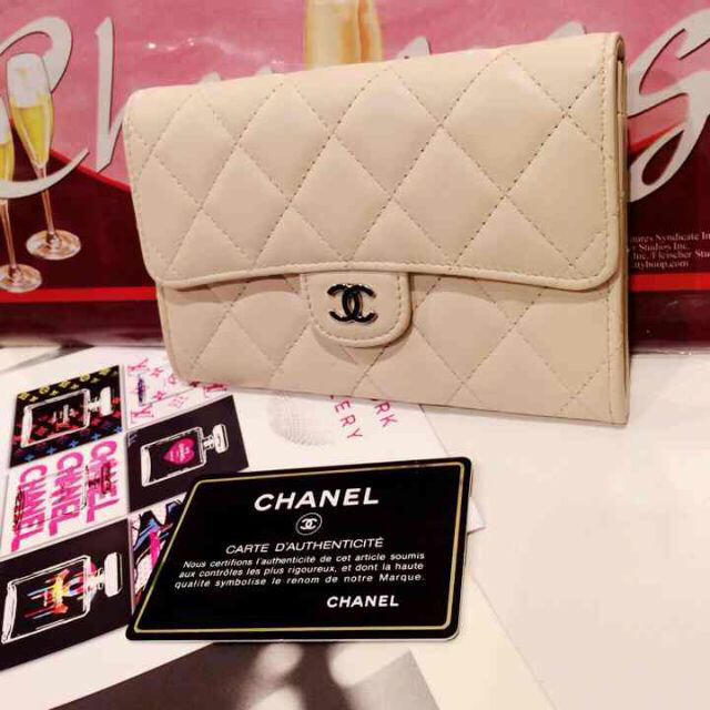 CHANEL(シャネル)のシャネル♡美品財布 レディースのファッション小物(財布)の商品写真