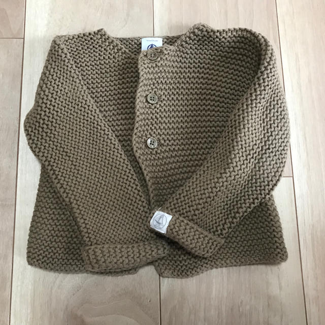 PETIT BATEAU(プチバトー)のプチバトー 12m カーディガン キッズ/ベビー/マタニティのベビー服(~85cm)(カーディガン/ボレロ)の商品写真