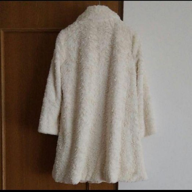 INGNI(イング)のINGNI  Mサイズ  七分袖ファーコート レディースのジャケット/アウター(毛皮/ファーコート)の商品写真