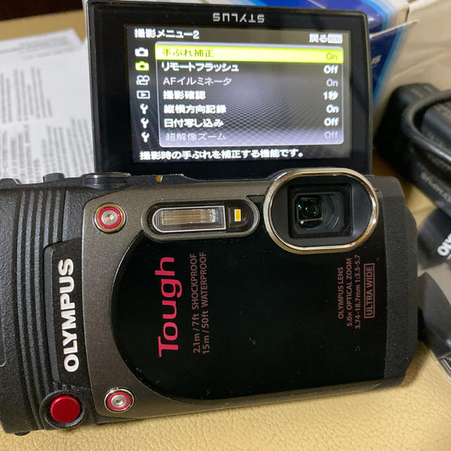 OLYMPUS(オリンパス)のOLYMPUS STYLUS TG-870 Tough オリンパス スマホ/家電/カメラのカメラ(コンパクトデジタルカメラ)の商品写真