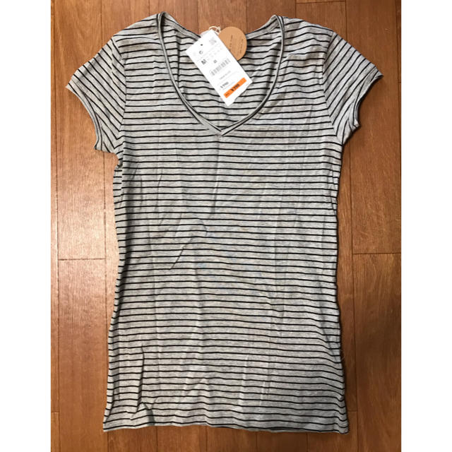 ZARA(ザラ)の【ZARA】Tシャツ　新品・未使用　Mサイズ　グレー　ボーダー レディースのトップス(Tシャツ(半袖/袖なし))の商品写真