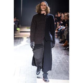 ヨウジヤマモト(Yohji Yamamoto)のyohji yamamoto look26 ニット　えむ様購入用価格です。(ニット/セーター)