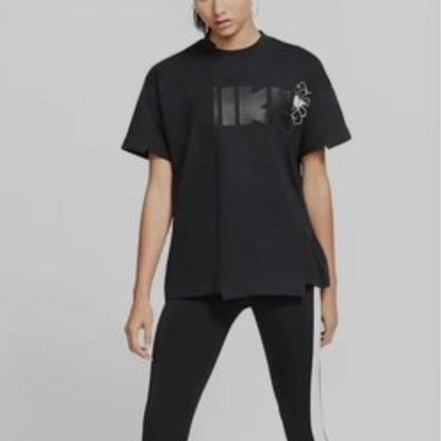 sacai(サカイ)のsacai×NIKE＊Tシャツ  XS レディースのトップス(Tシャツ(半袖/袖なし))の商品写真