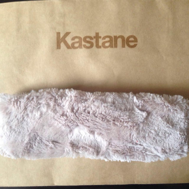Kastane(カスタネ)のKastane ファーヘアバンド レディースのヘアアクセサリー(ヘアバンド)の商品写真