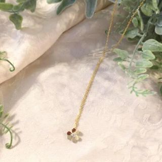 新品  ゴールド 三つ葉  ネックレス  金 フラワー 花　18金(ネックレス)