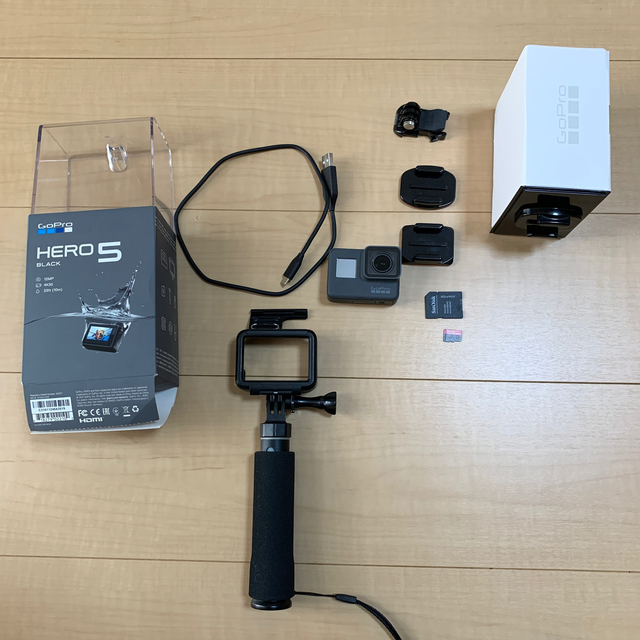 GoPro(ゴープロ)の【tai様専用】GoPro HERO5 中古 セット販売 スマホ/家電/カメラのカメラ(ビデオカメラ)の商品写真