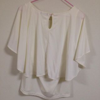 エモダ(EMODA)のEMODA TOPS(カットソー(半袖/袖なし))