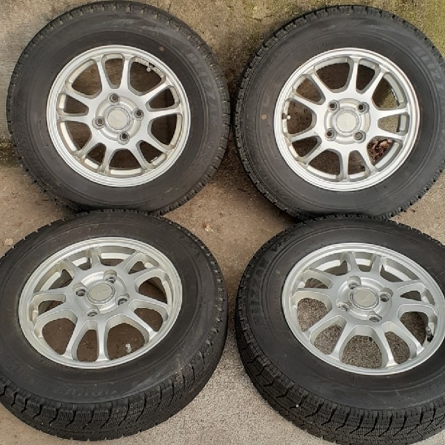 145/80R13　VRXｽﾀｯﾄﾞﾚｽ