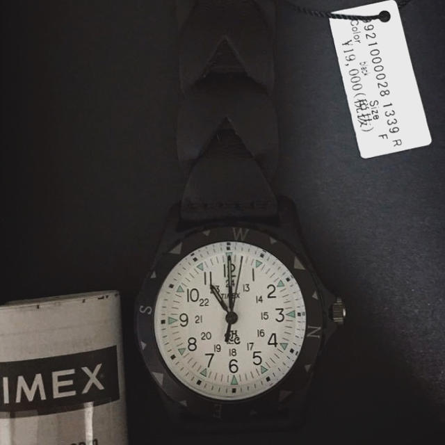 Ron Herman(ロンハーマン)のRon Herman×TIMEX タイメックスサファリ黒 新品ロンハーマン メンズの時計(腕時計(アナログ))の商品写真