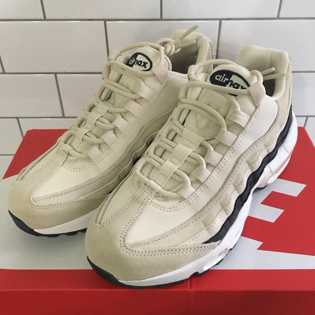 NIKE(ナイキ)のNIKE Air Max 95 レディースの靴/シューズ(スニーカー)の商品写真