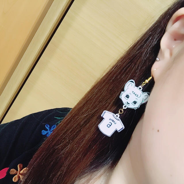 野球チーム ロゴ 風 ピアス イヤリング オーダーの通販 by 野球チーム ロゴ 風 ピアス イヤリング オーダーの通販 by